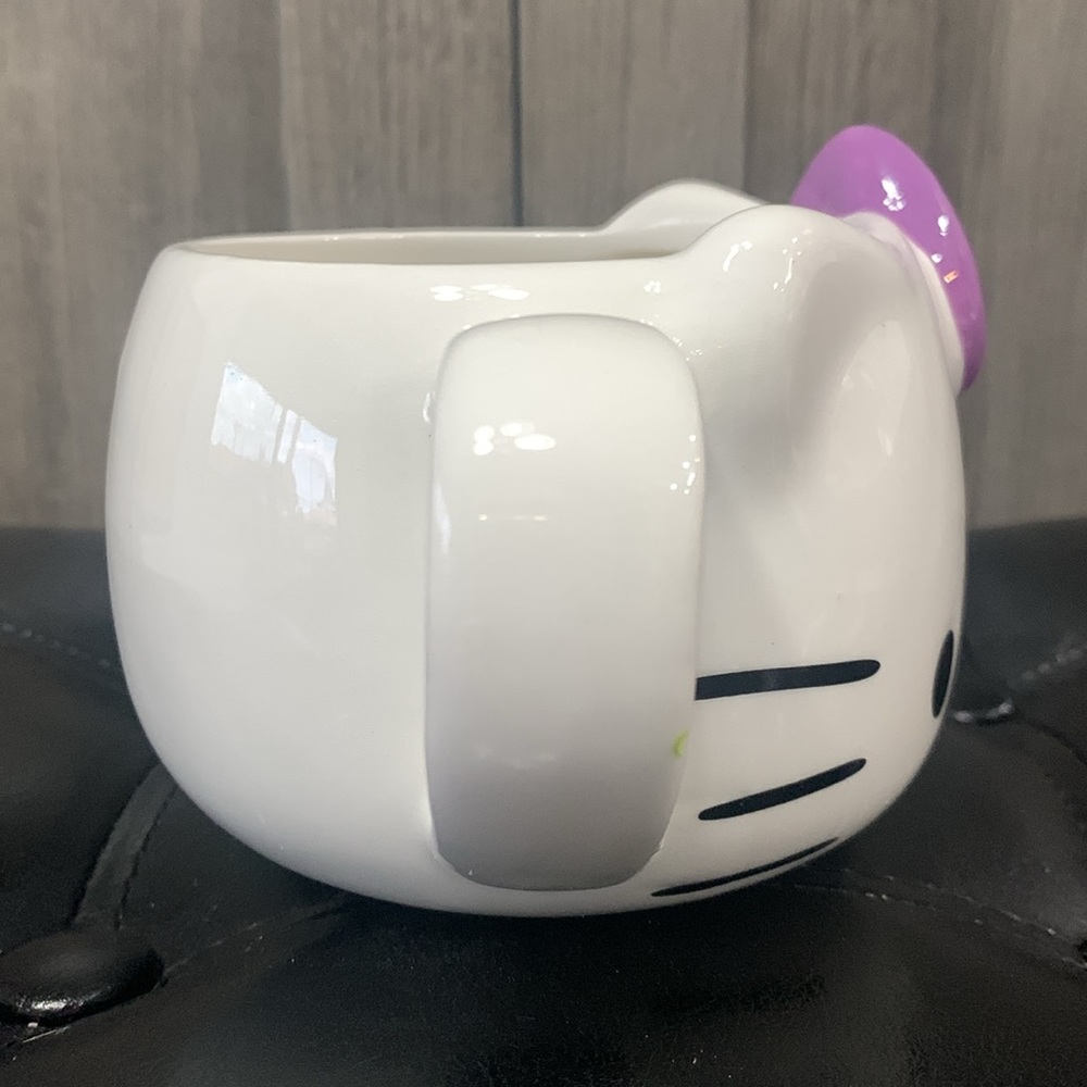 New Hello Kitty Face Purple Bow Sculpted Coffee Mug By Sanrio & Silver Buffalo - Picture 4 of 8